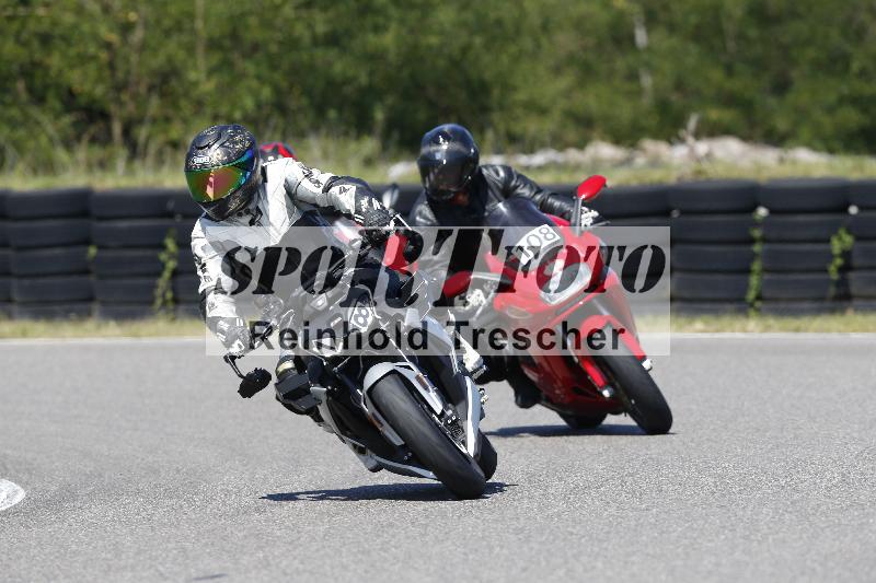 /Archiv-2025/48 25.08.2025 Cornu Master School ADR/blau-bleu/78